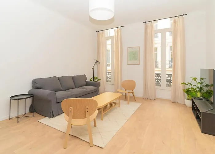 Central, Calme Et Charmant - 6 Places