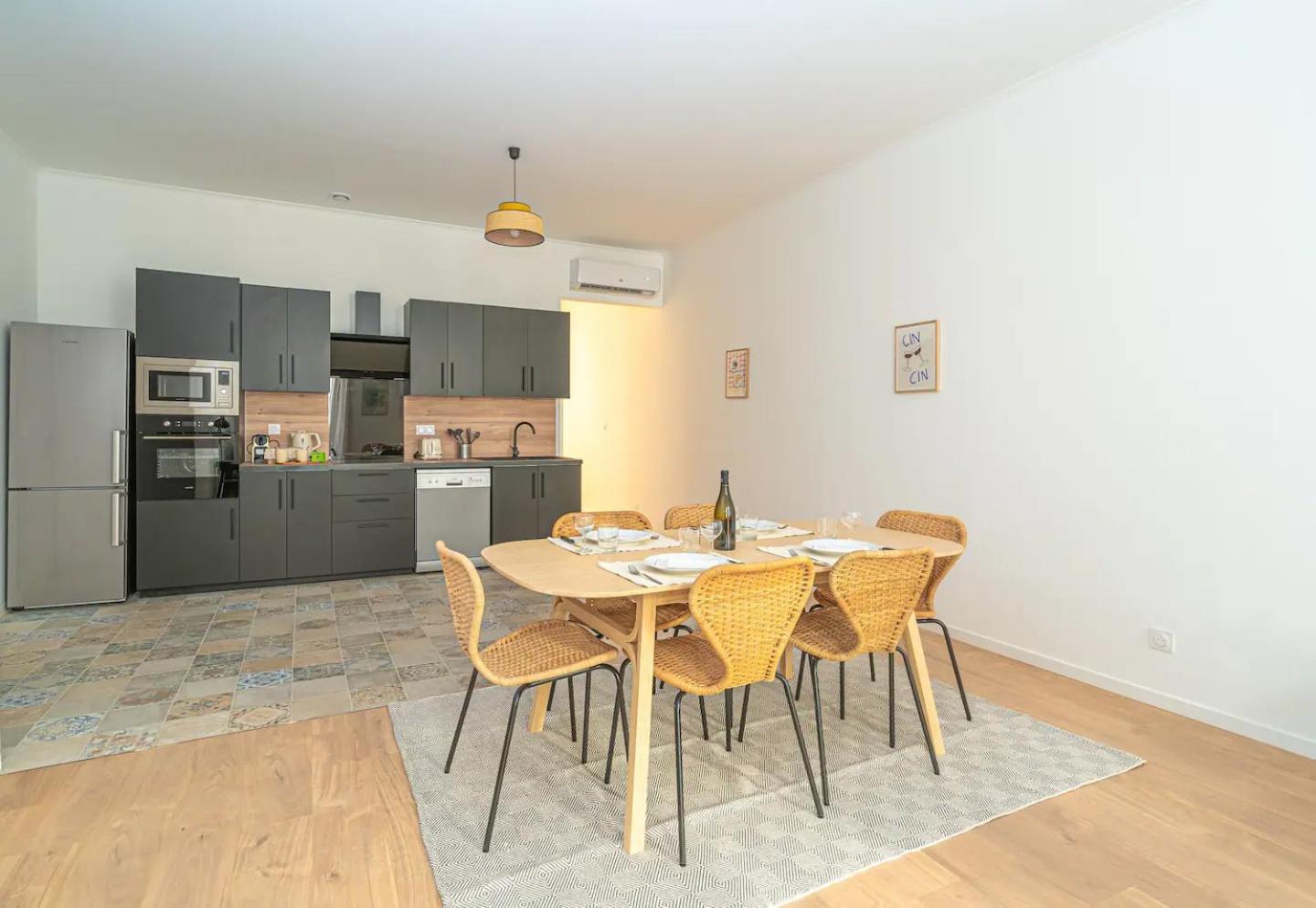 Central, Calme Et - 6 Places *